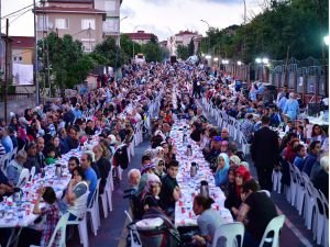 Ramazan ayında 1 Milyon kişiye iftar yemeği