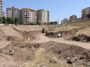 Batman Belediyesi'nden yağmursuyu tahliyesi çalışması