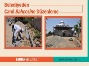 Belediyeden Cami Bahçesine Düzenleme