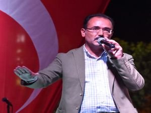 Cahan'dan “hero" yazılı tişört giyen FETÖ'cüye sert tepki!