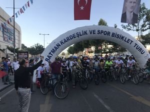 Pedallar Kardeşlik İçin Döndü