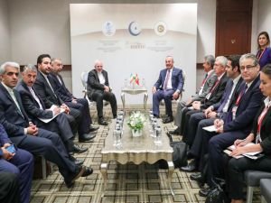 Çavuşoğlu, Zarif ile bir araya geldi