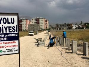 İpekyolu Belediyesi yol çalışmalarına devam ediyor