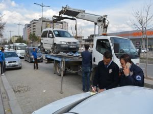 Batman’da 24 araca trafikten men!