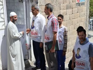 Yasin Börü’ler fakirlere kurban eti ulaştırdılar!