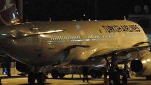 THY'ye ait 3 uçağa yıldırım çarptı