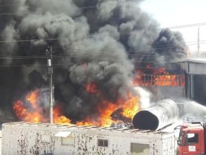 Şanlıurfa’da sanayi sitesinde yangın