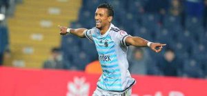 Fenerbahçe'de Luis Nani resmen ayrıldı