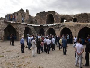 Turizmciler Batman'ın tarihi mekânlarını gezdi