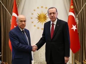 Erdoğan, Bahçeli ile görüştü