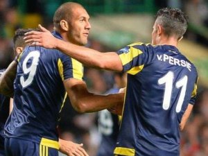 Açılış Fernandao'dan, kapanış RVP'den