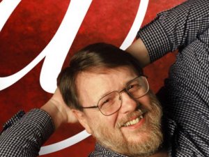 E-posta Mucidi Ray Tomlinson öldü