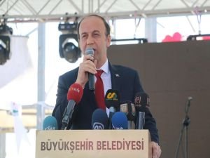 Vali Erin: "Özümüzden uzaklaşırken peşine düştüğümüz bir Batı ile karşı karşıyayız"