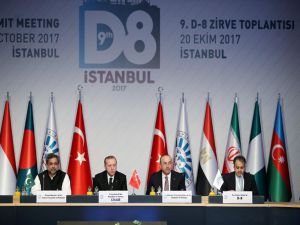 Erdoğan: "Arakan'ın yükünü sadece Bangladeş'in üzerine yıkmayalım"
