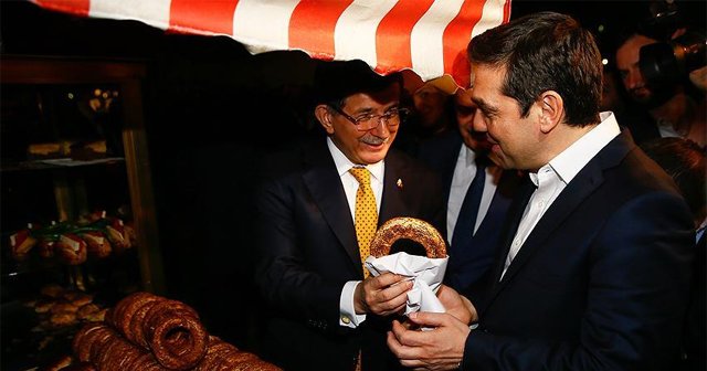 Davutoğlu: Buyur, taze ve sıcak