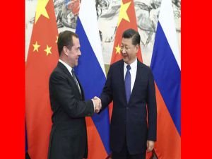 Xi Jinping Medvedev'i kabul etti