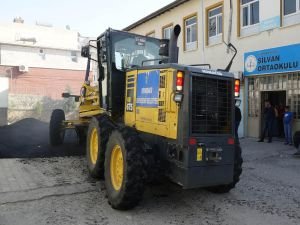 Silvan’daki okullara bakım ve onarım