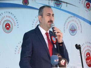 Gül: "Bu hainlerin yargı önünden kaçmasına müsaade etmeyeceğiz"