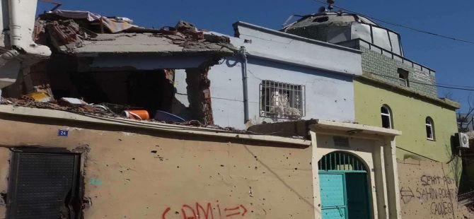 Cizre'de 52 camii hasar gördü