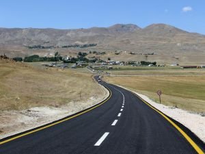 Van'da 962 kilometre yol yapıldı