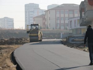 Batman'da yeni yollar açılıp asfaltlandı