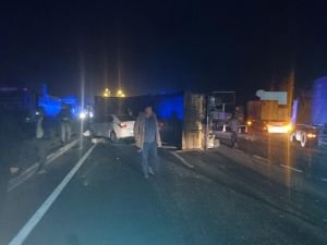 Şanlıurfa’da 2 otomobil çarpıştı