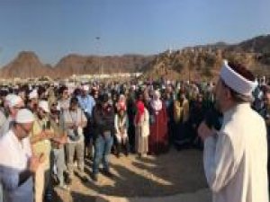 Diyanet İşleri Başkanı Erbaş Uhud'da gençlerle buluştu