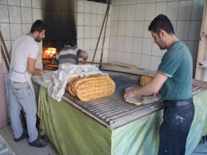 Kozluklu fırıncılar: Ekmeğe yapılan zam mecburiyetten yapıldı