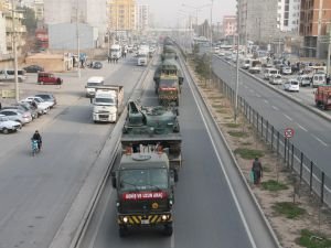 Sınıra yapılacak askeri sevkiyat Kızıltepe’ye ulaştı