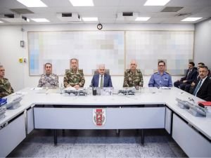 Başbakan Yıldırım'dan Zeytin Dalı Harekatı'nın komuta merkezine ziyaret