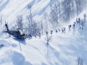 Hakkari'de çığ düştü: Bir asker hayatını kaybetti