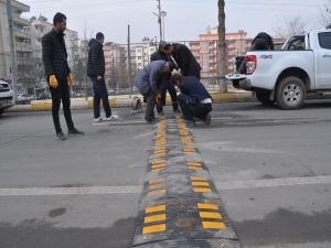 Okul Bölgelerine Hız Kesici Önlemi