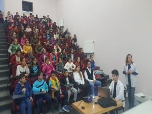 Sporcu çocuklara diş bakımı anlatıldı