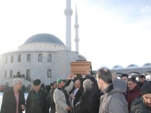 Nusret hoca ebediyete uğurlandı