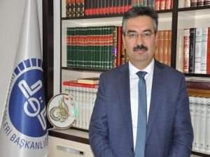 Müftü Erhan: “Çocukların camilere gelmelerini teşvik etmeliyiz”