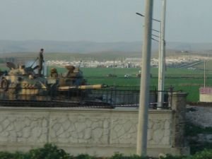 Tanklar İpekyolu'nda