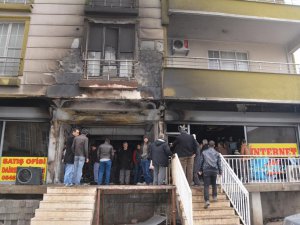 Batman’da 3 işyeri kül oldu