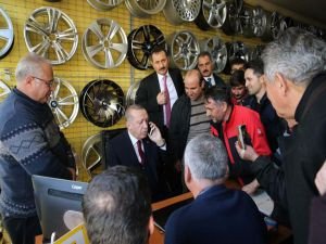 Cumhurbaşkanı Erdoğan'dan esnafı ziyareti