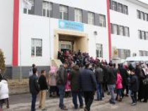 Elazığ'da Siyer Sınavı 19 merkezde gerçekleştirildi