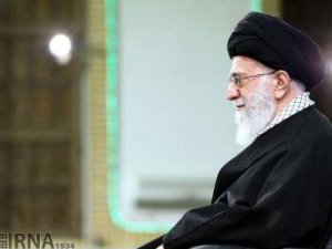 Hamenei: Kazanımlar direnişle elde edildi