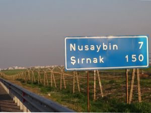 Nusaybin Fırat Mahallesi’ne top atışları