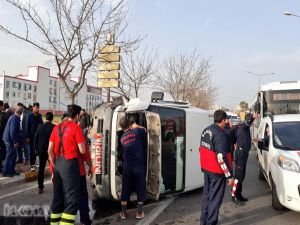 Freni boşalan araç devrildi!