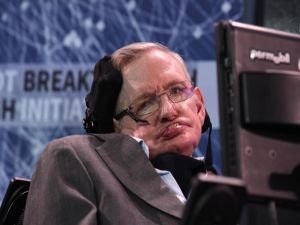 Stephen Hawking öldü
