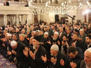 Regaib Kandili Fatih Camii'nde ihya edildi