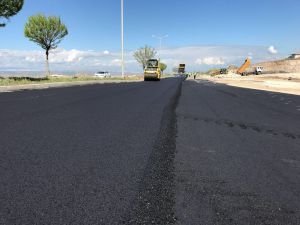 Emekli TOKİ bölgesinde yol onarım çalışması