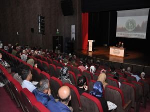 "Hazreti Ömer’in Adaleti" konferansı verildi