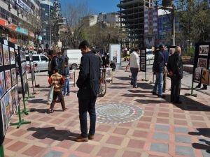 Mazlumiyetin fotoğraflarını sergilediler