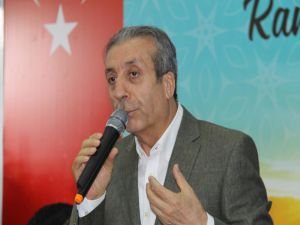 Mehdi Eker: "Görüşlerimiz ayrı bile olsa birbirimizi tahammül zorundayız"