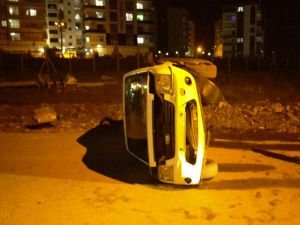 Batman’da iki ayrı kazada 2’si ağır 3 kişi yaralandı