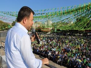 Yavuz: “HÜDA PAR ikaz ve uyarı mekanizmasını inşallah meclise taşıyacak”